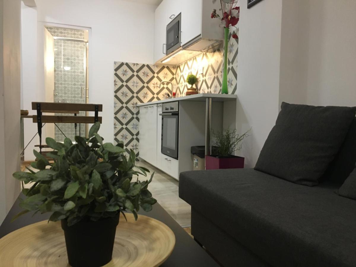 Axis Mundi Appartement Belgrado Buitenkant foto