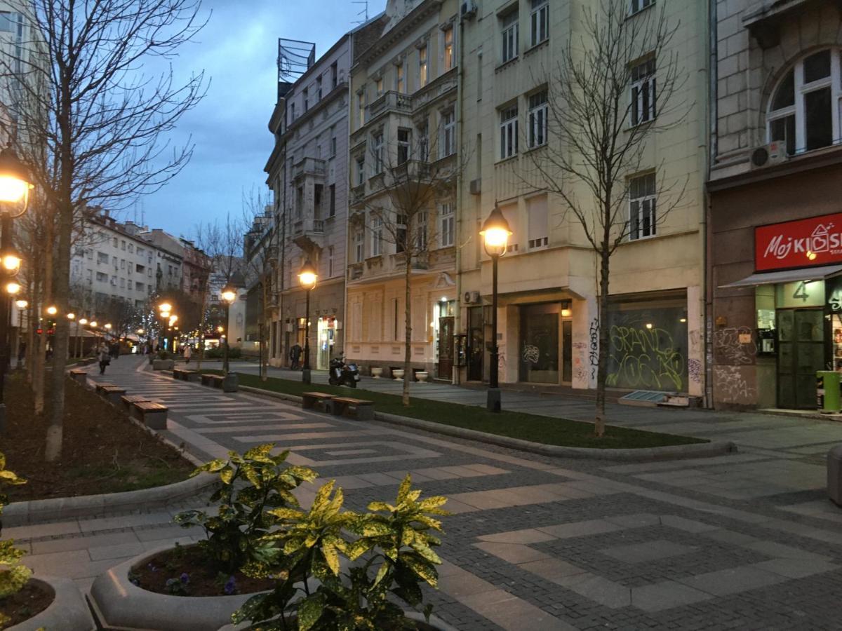 Axis Mundi Appartement Belgrado Buitenkant foto